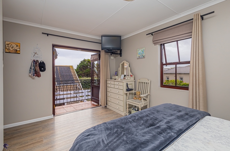 4 Bedroom Property for Sale in Country Club Western Cape